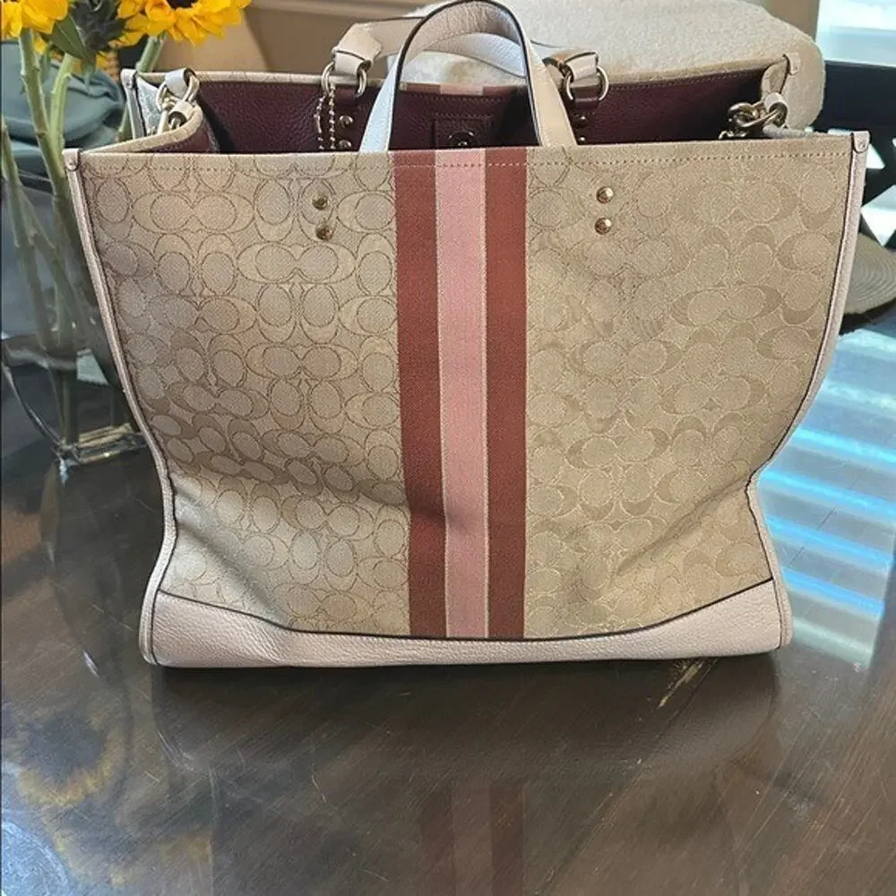 Coach Beige and Pink Signature Tote large with shoulder strap - Picture 3 of 12